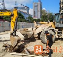 操骚BAV高温下的坚守｜道路建设者用汗水铺就畅通路